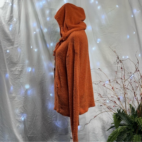 Hem and Threads Super Soft Hoodie - Picture 2 of 6